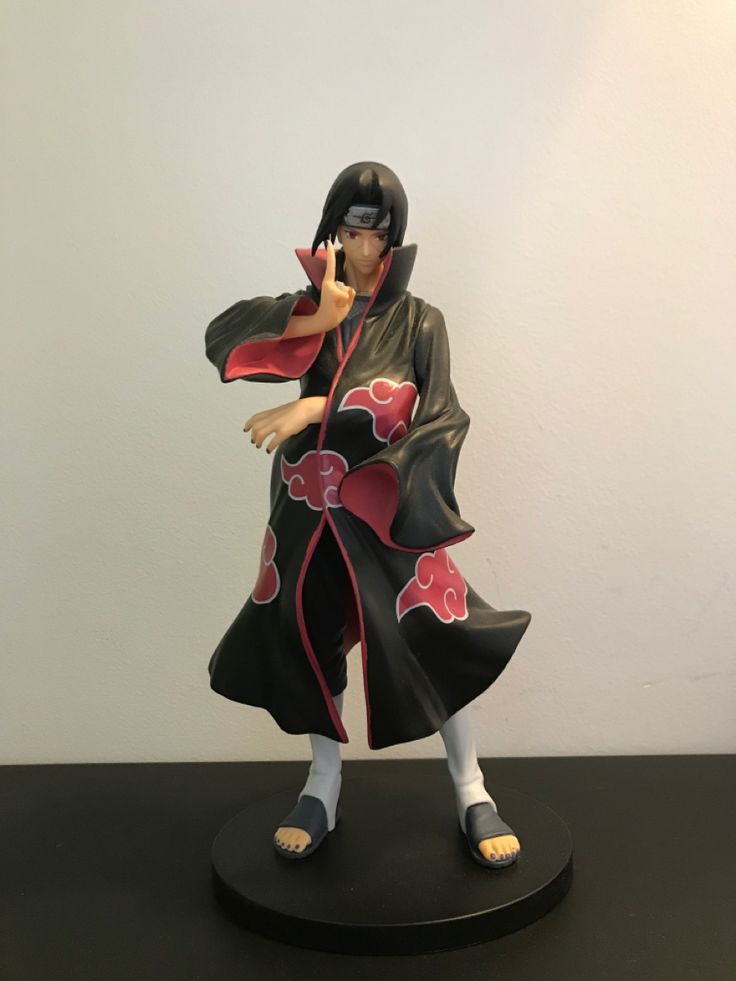 itachi action figure