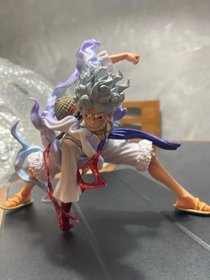Luffy action figure
